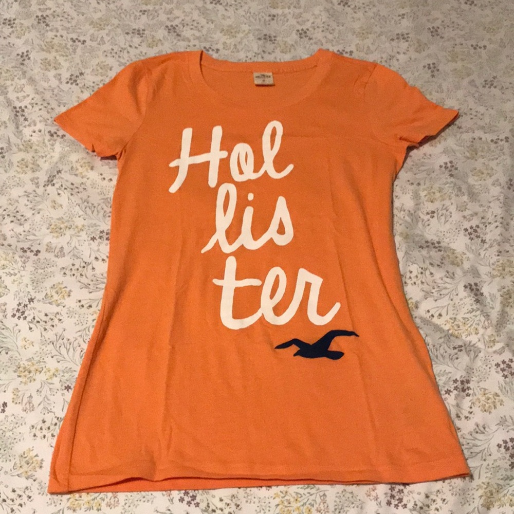 Hollister graphic tee size medium orange